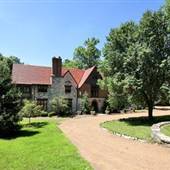 24 Carrswold Drive