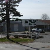 Twin Pine Motel