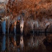 Meramec Caverns